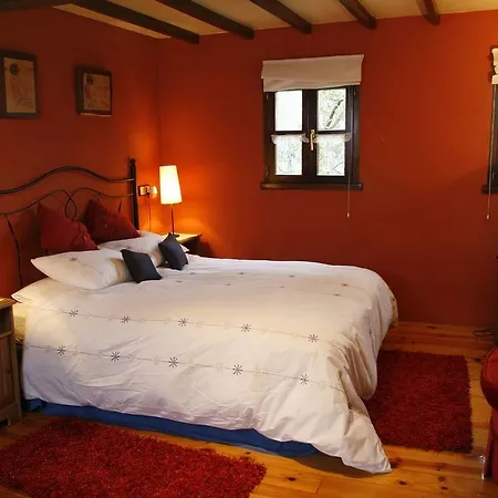 El Trebano Guest House Cardes  Exterior photo